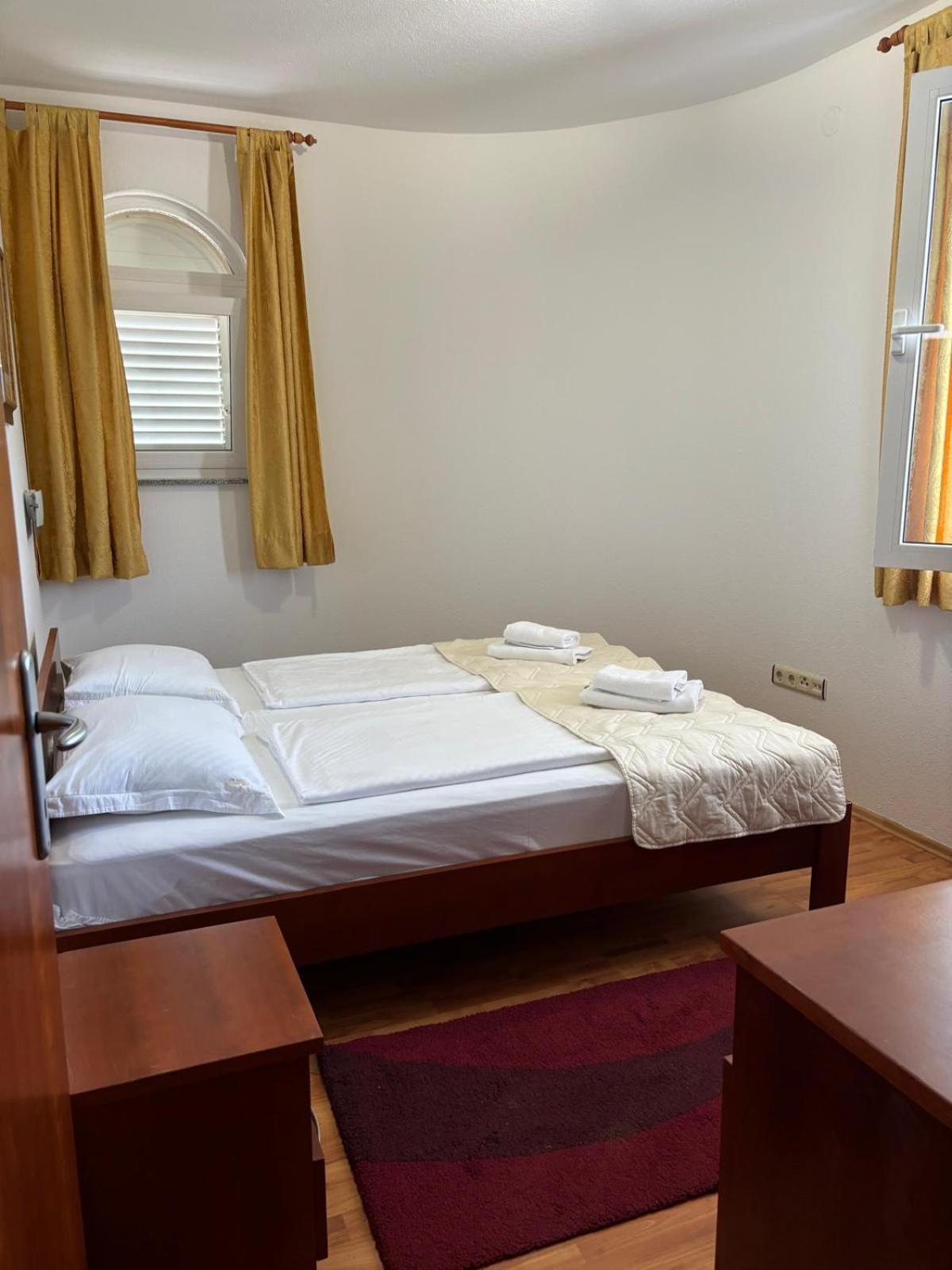 סבטי פיליפ אי ג'קוב Apartments Sulekic מראה חיצוני תמונה