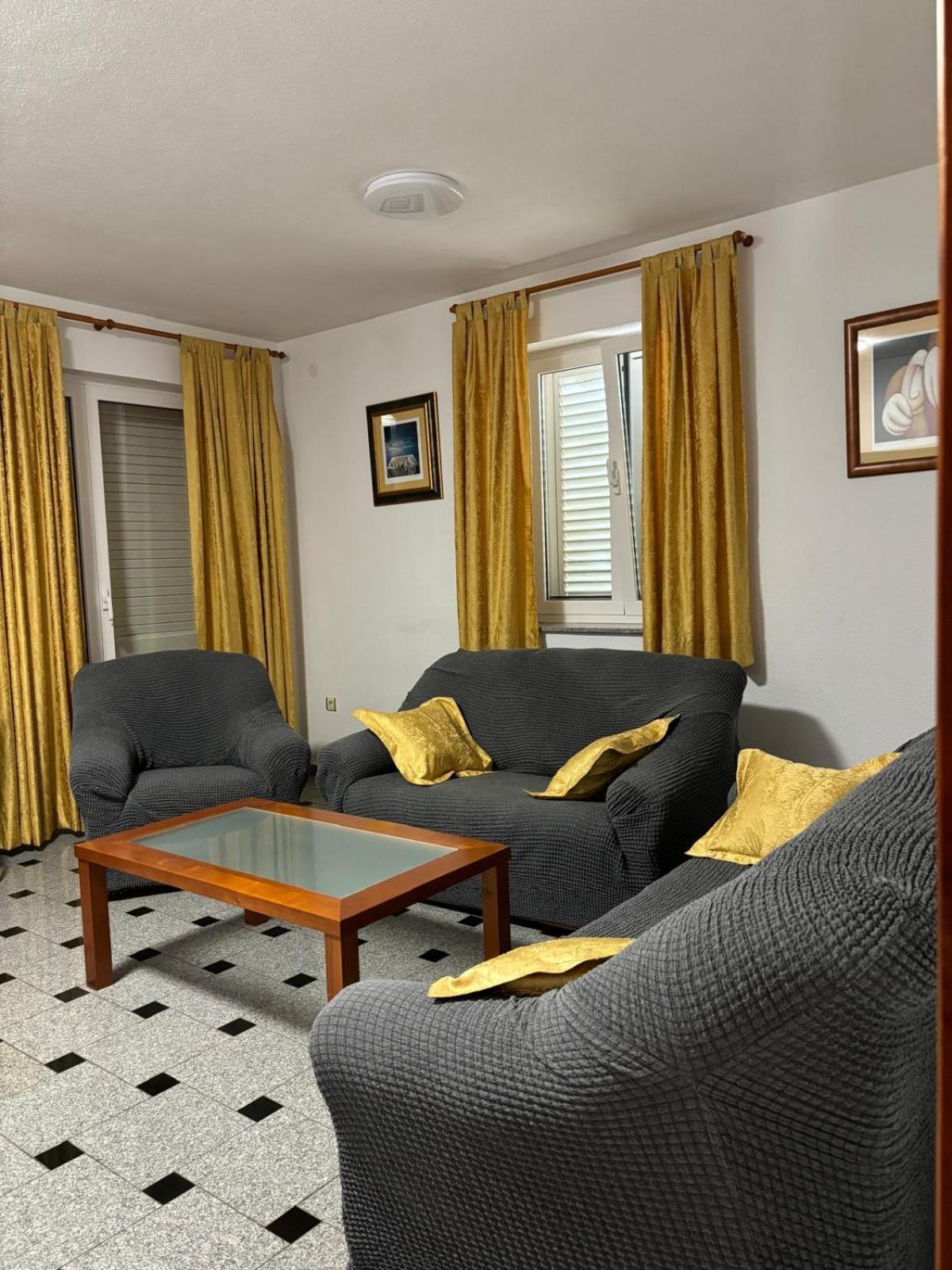 סבטי פיליפ אי ג'קוב Apartments Sulekic מראה חיצוני תמונה